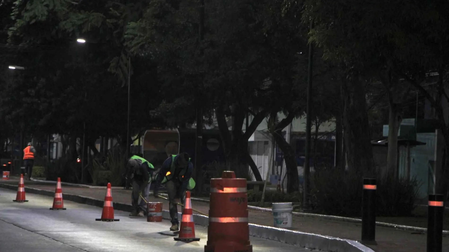 Trabajadores de Noche _ GUSTAVO CARREÓN_